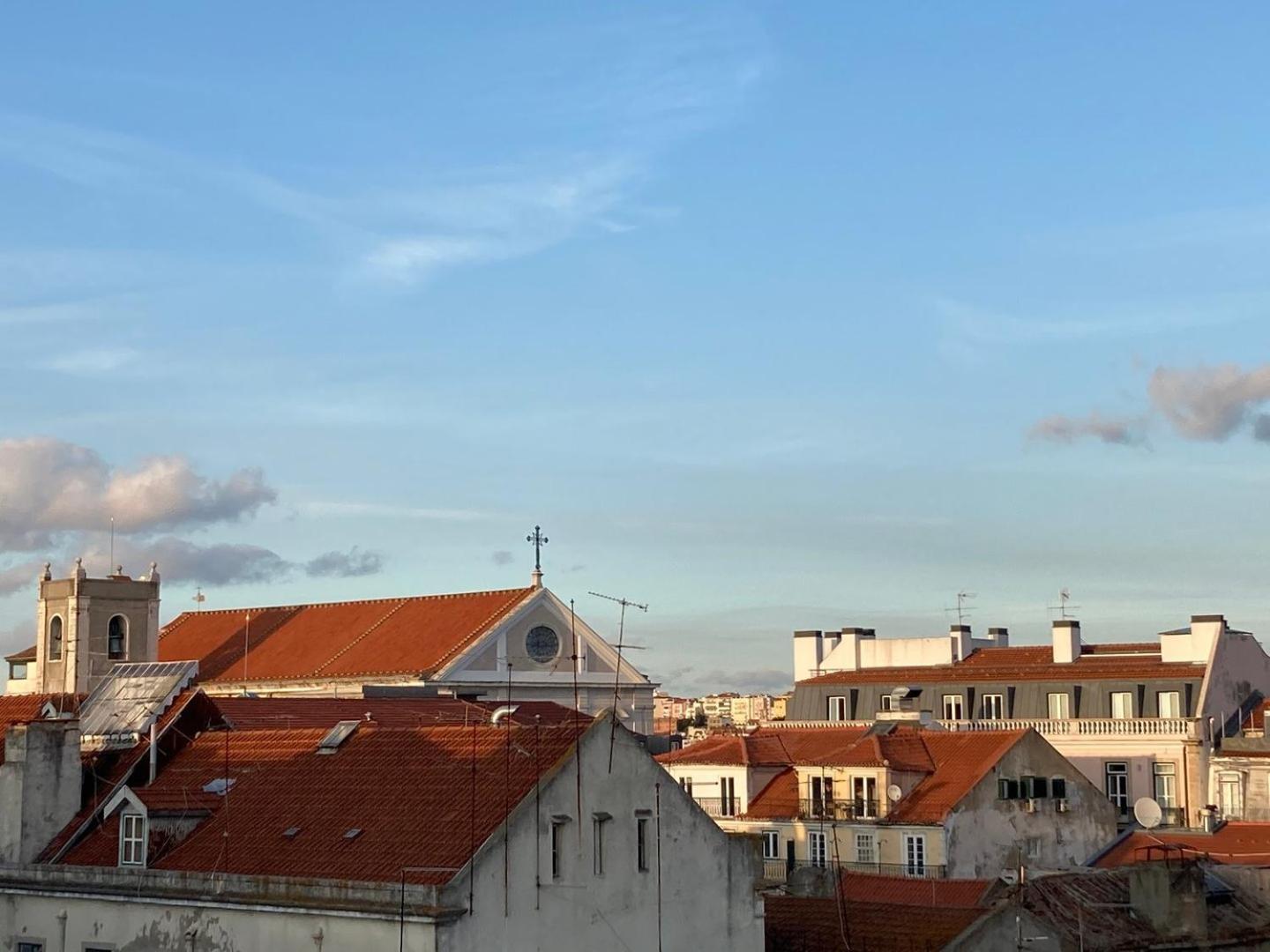 Guestready - Rare Terrace Apt, Historic Center Apartment Lisbon Bagian luar foto