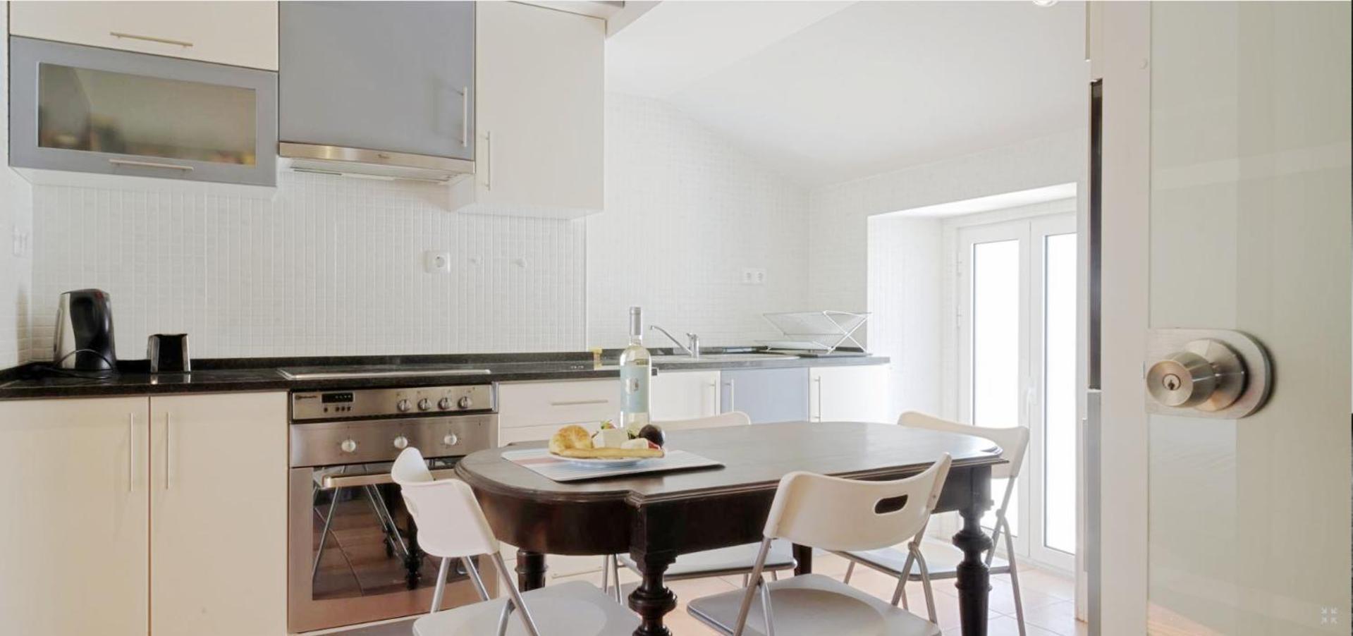Guestready - Rare Terrace Apt, Historic Center Apartment Lisbon Bagian luar foto